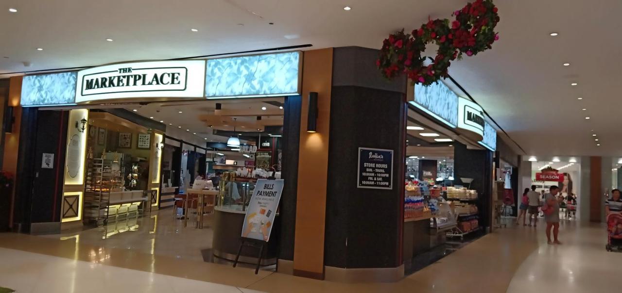 One Uptown Opposite Of Grandhyatt Hotel Manila Taguig City מראה חיצוני תמונה